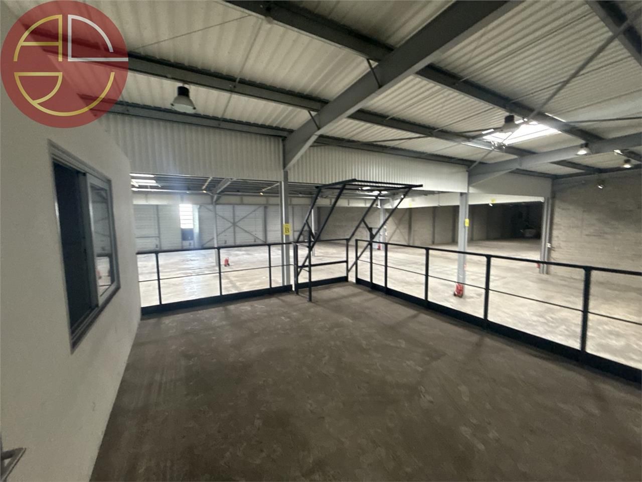 Location local 3000 m² à PLAISANCE-DU-TOUCH