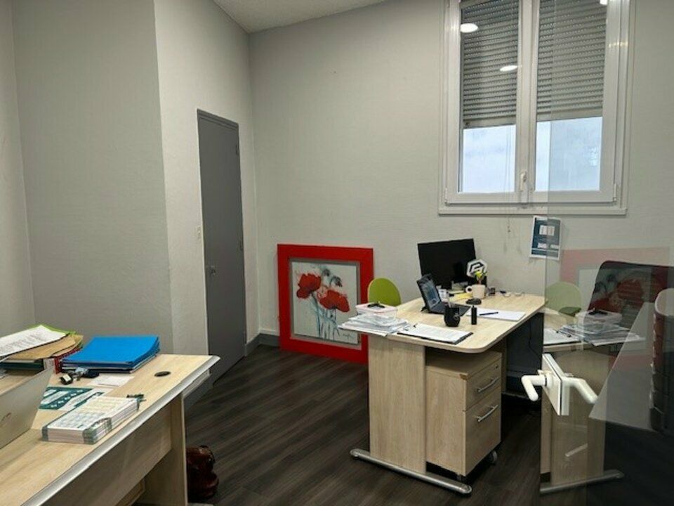 TOURS NORD - PLACE DE LA TRANCHEE - LOCAL COMMERCIAL DE 65m²