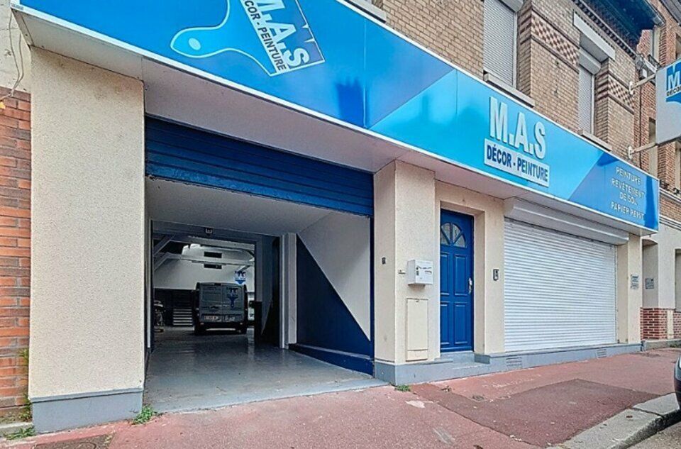 A louer local d'activité d'environ 220m² en centre-ville