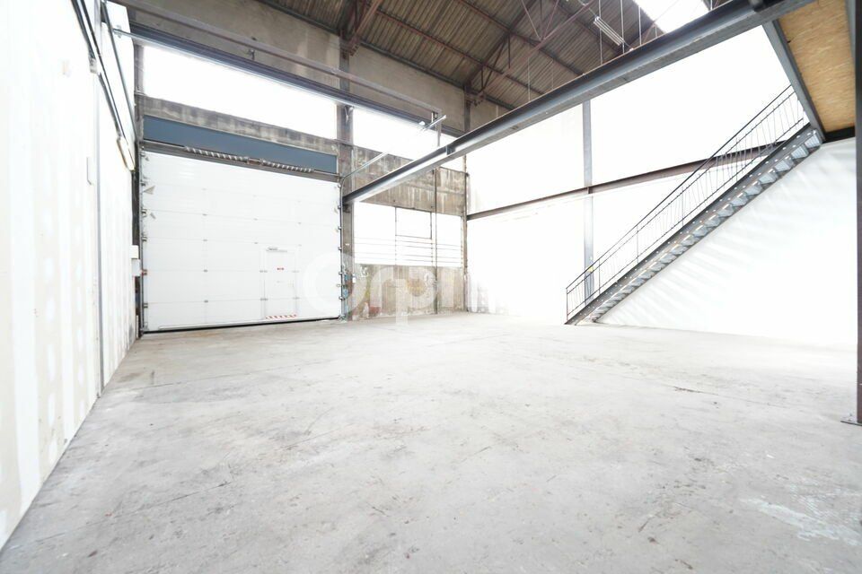 LOCAL D'ACTIVITE A LOUER - FEYZIN - IMMEDIATEMENT