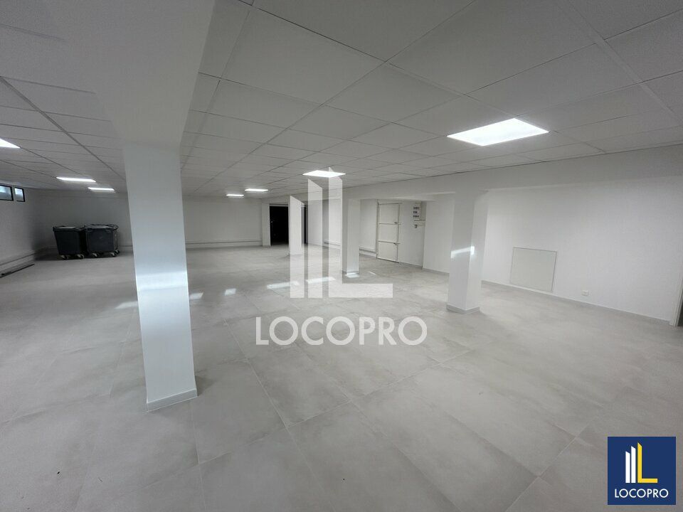 A LOUER - LOCAL D'ACTIVITÉ 210 M2 - CAGNES SUR MER
