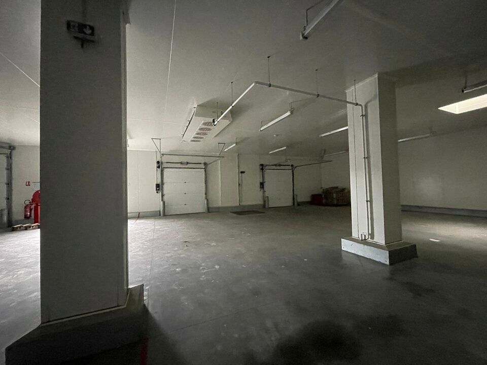 Local d'activité de froid - 950 m² - SOLIERS