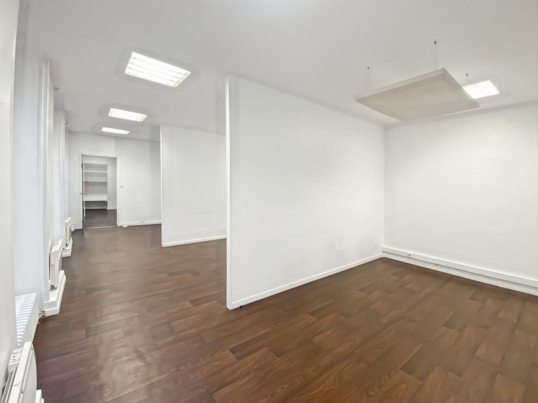 Location bureaux 147 m² non divisibles
