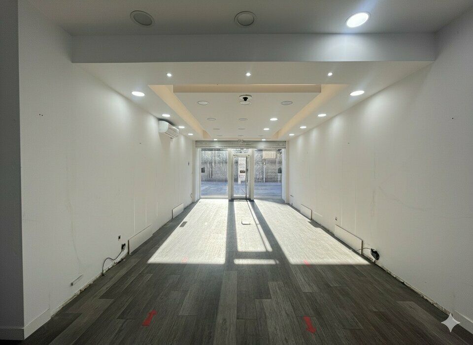 Valoris Real Estate vous propose à la location un local commercial d'une surface de 69 m²au cœur de la presqu'ile et du 1er arrondissement de Lyon.