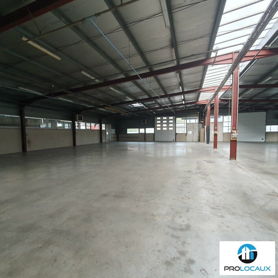 Vente local d''activites 2895 m² non divisibles