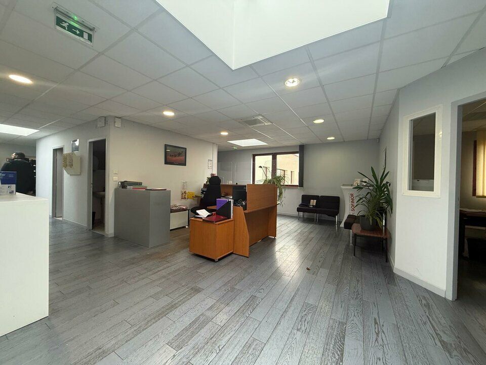 Location bureaux 148 m² non divisibles
