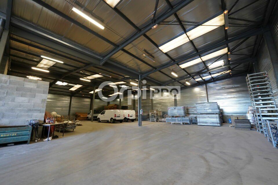 Vente local d''activites 941 m² non divisibles