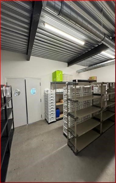 CELLULES DE 303 M² AU COEUR DU PARC LINEO