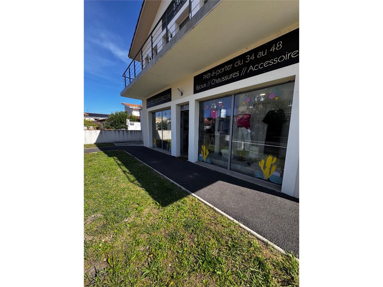 Location local commercial 75.00 m² à LE BOUSCAT