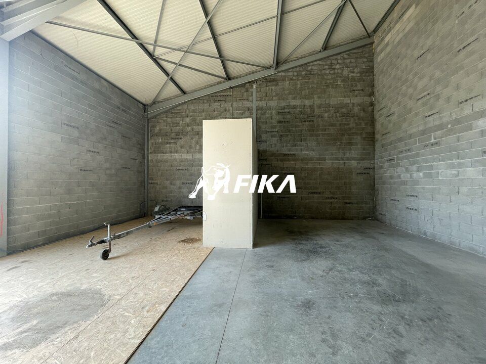 A LOUER LOCAL D'ACTIVITE 150 m² - (31410) NOE
