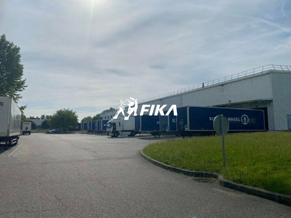 Location local d''activites 4773 m² non divisibles