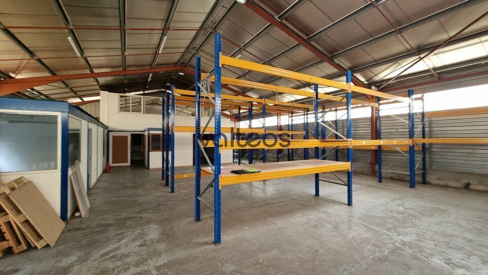 Location local d''activites 340 m² non divisibles