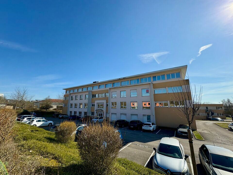 Location bureaux 107 m² non divisibles