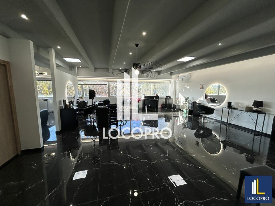 Vente bureaux 147 m² non divisibles