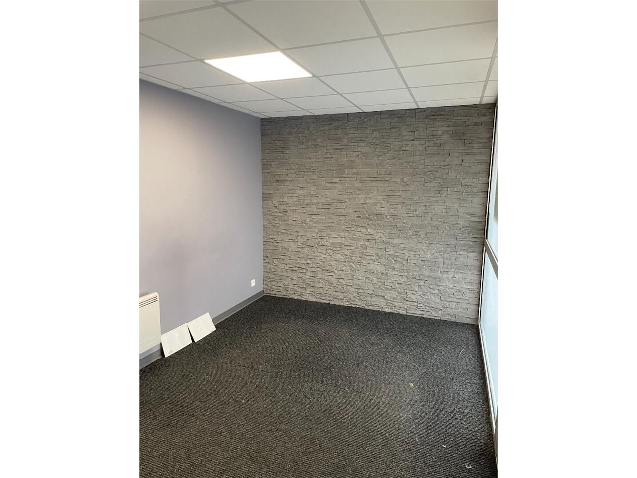 Vente local commercial 187.00 m² à LIMOGES