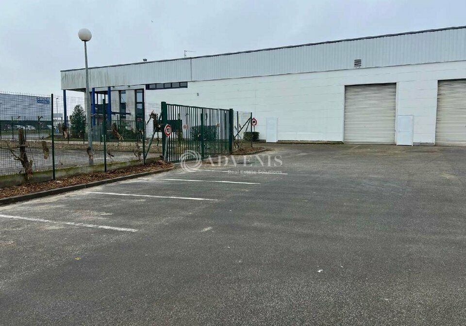 Location entrepot 700 m² divisibles à partir de 500 m²