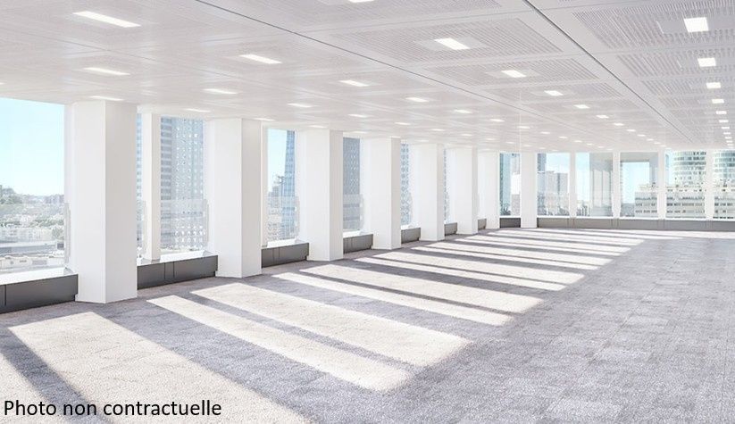 Location bureaux 592 m² à Saint-Étienne