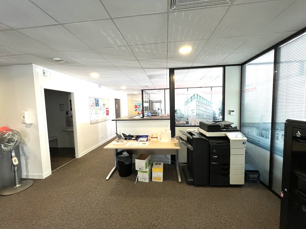 Saint Just - Near Andrézieux - For rent Offices in perfect c