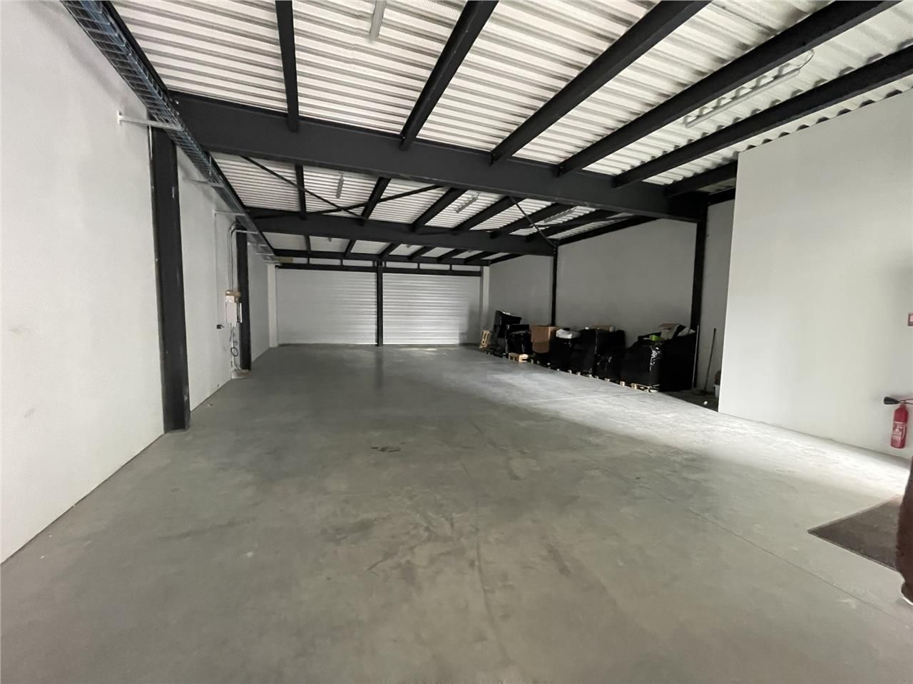 640 m² dispo à Andrézieux-bouthéon