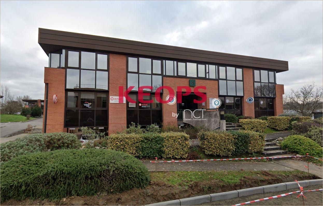 Location Bureaux récents 111 m² non divisibles