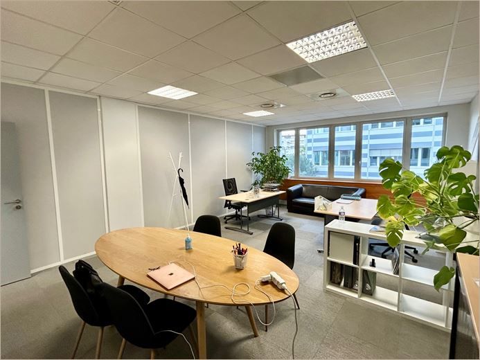 Location Bureaux récents 42 m² non divisibles