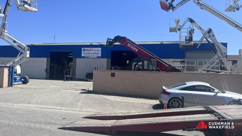 Vente local d''activites 1018 m² non divisibles