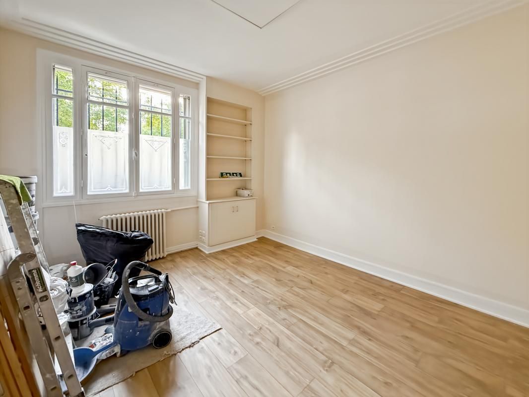 Location bureaux 101 m² non divisibles