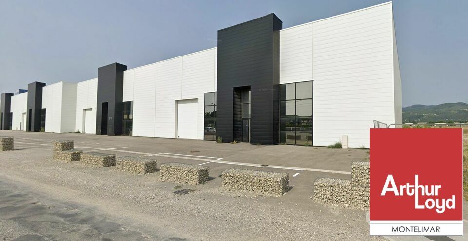 Vente local d''activites 661 m² divisibles à partir de 324 m²