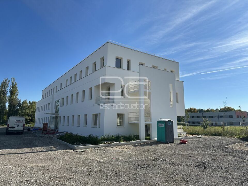 Vente bureaux 1106.38 m² divisibles à partir de 253.7 m²
