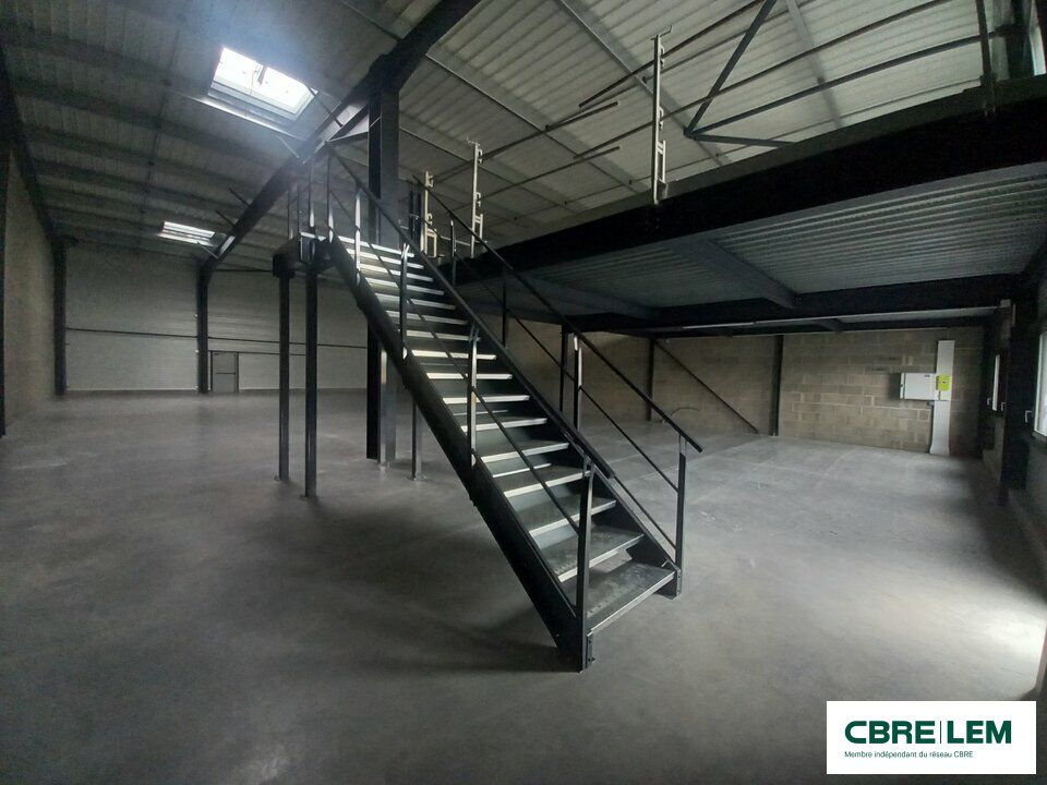 Vente local d''activites 481 m² non divisibles