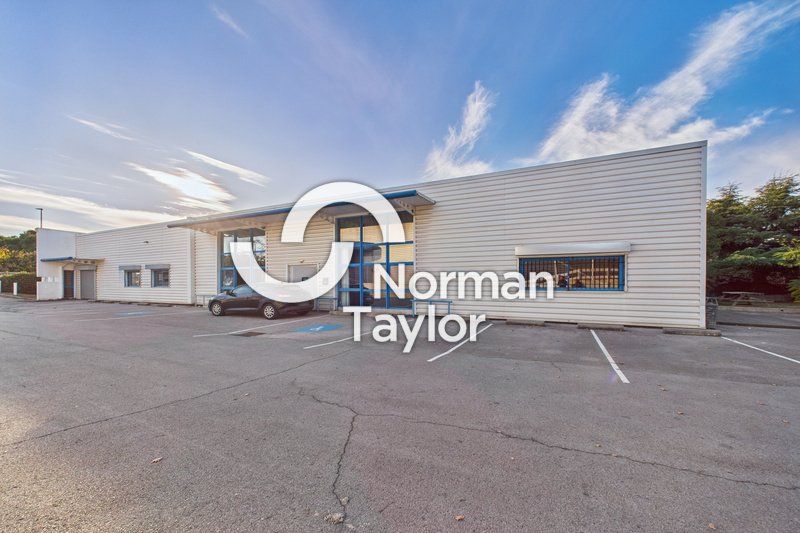 Location bureaux 880 m² non divisibles