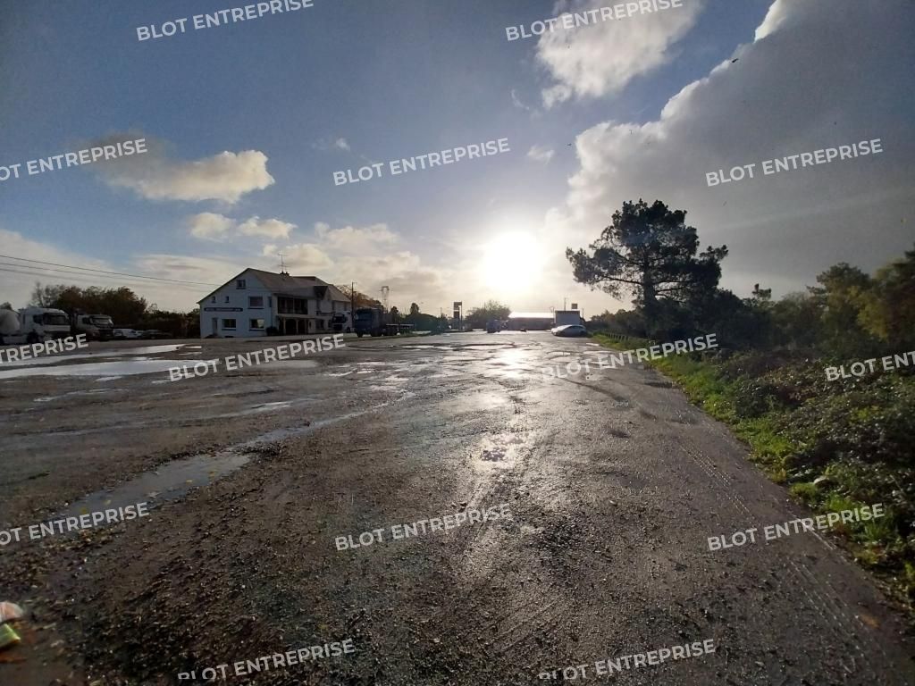 Vente terrain 900 m² non divisibles