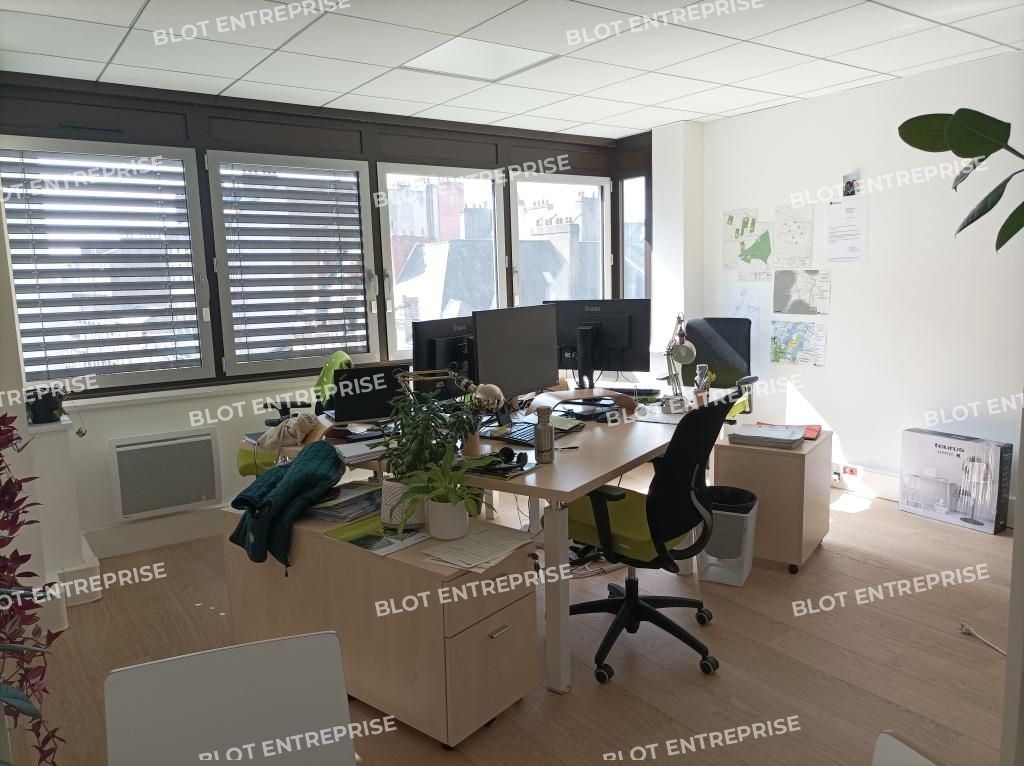 Location bureaux 67 m² non divisibles