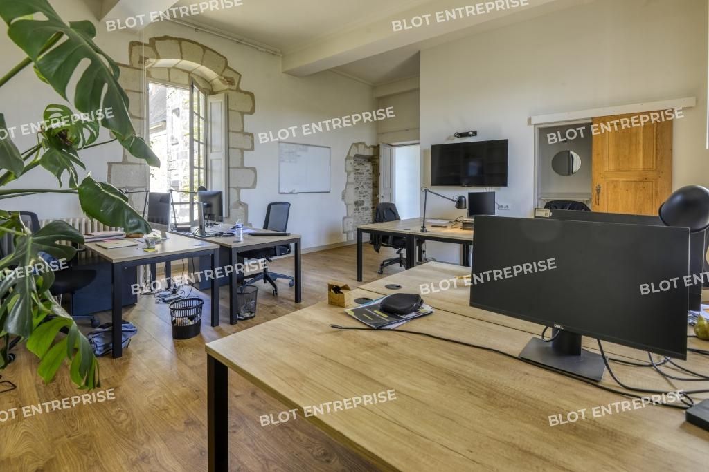 Location bureaux 210 m² non divisibles