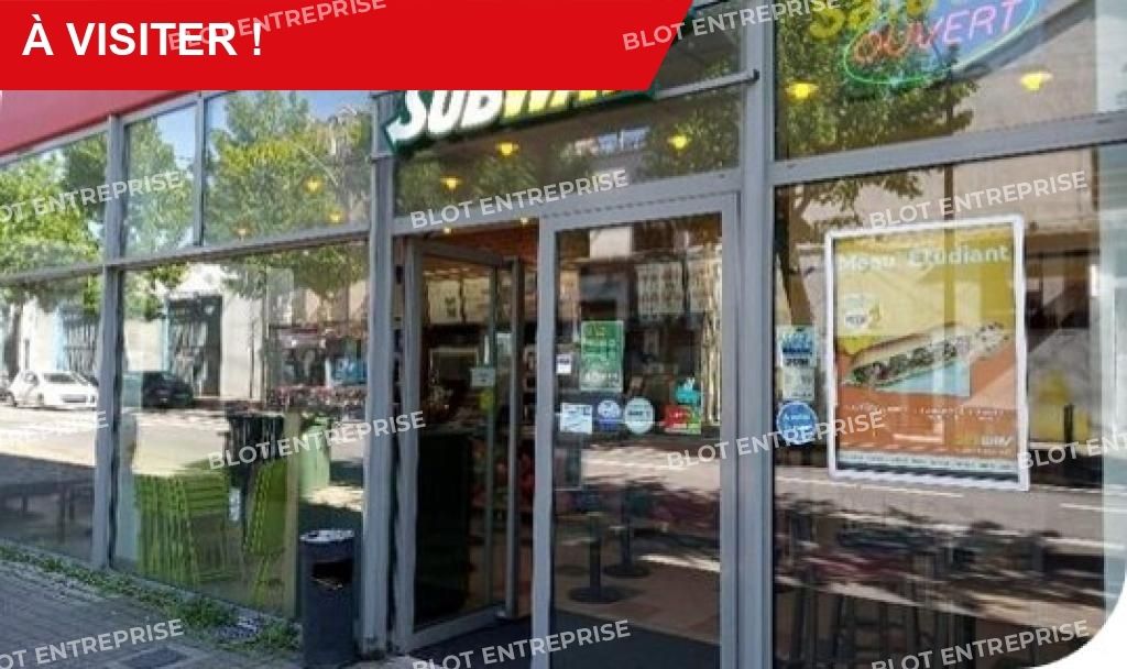 Location local commercial 121 m² non divisibles