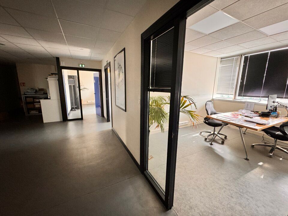 Vente bureaux 1161 m² divisibles à partir de 485 m²