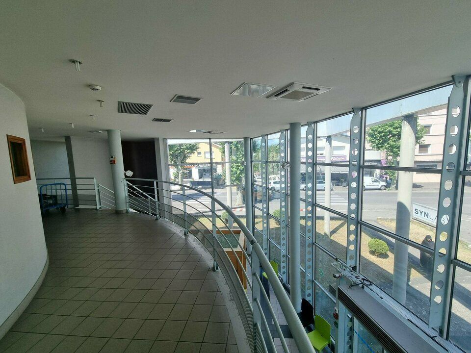 Location bureaux 1200 m² non divisibles