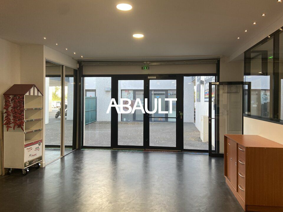 Location local professionnel 190 m² non divisibles