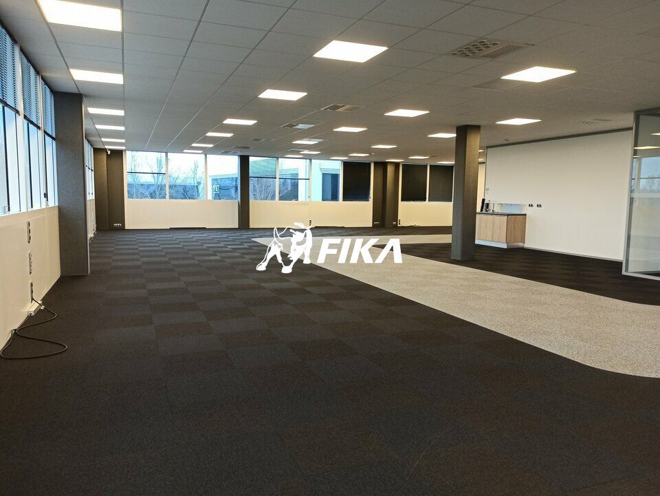 Location bureaux 2708 m² divisibles à partir de 123 m²