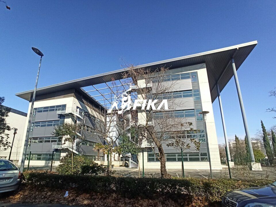 A LOUER BUREAUX (3000m²) - BLAGNAC 
