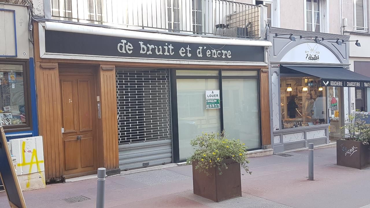 Location local commercial 118 m² non divisibles