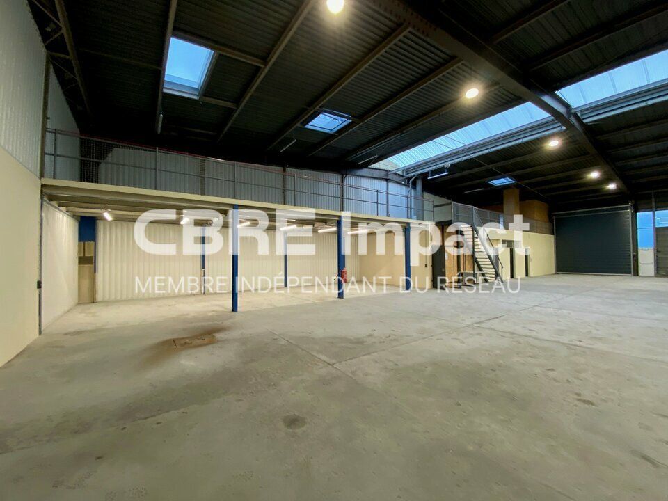 750 m² pour ce local d'activites en location à Dijon