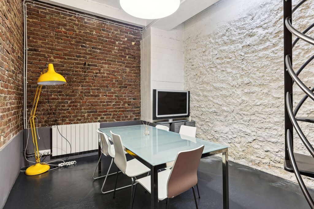 Location bureaux 70 m² non divisibles