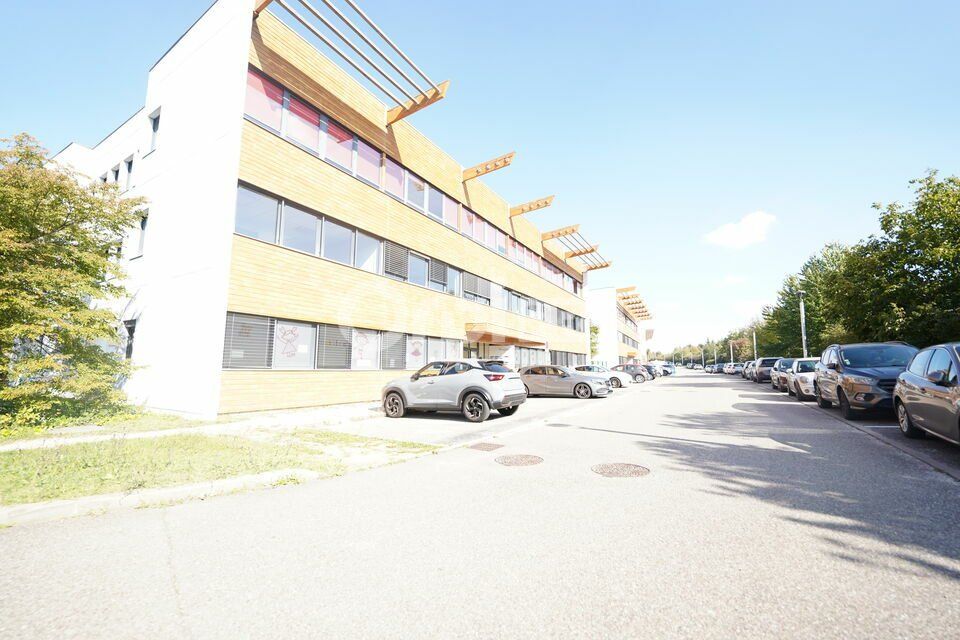 BUREAUX A LOUER - 306 m² DIVISIBLE - SAINT PRIEST