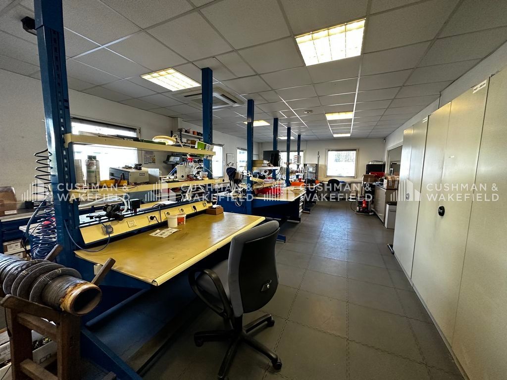 Vente activités 790 m² non divisibles