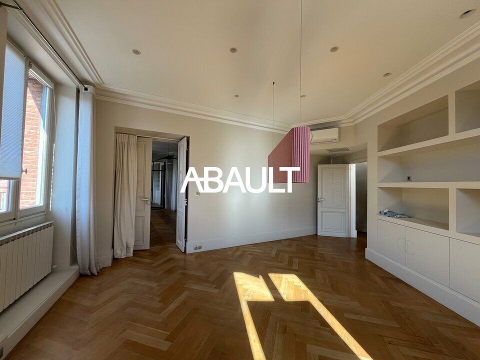 A LOUER PLATEAU DE BUREAU - PLACE WILSON - QUARTIER VICTOR-HUGO / JEAN JAURES - HYPER CENTRE VILLE 31000