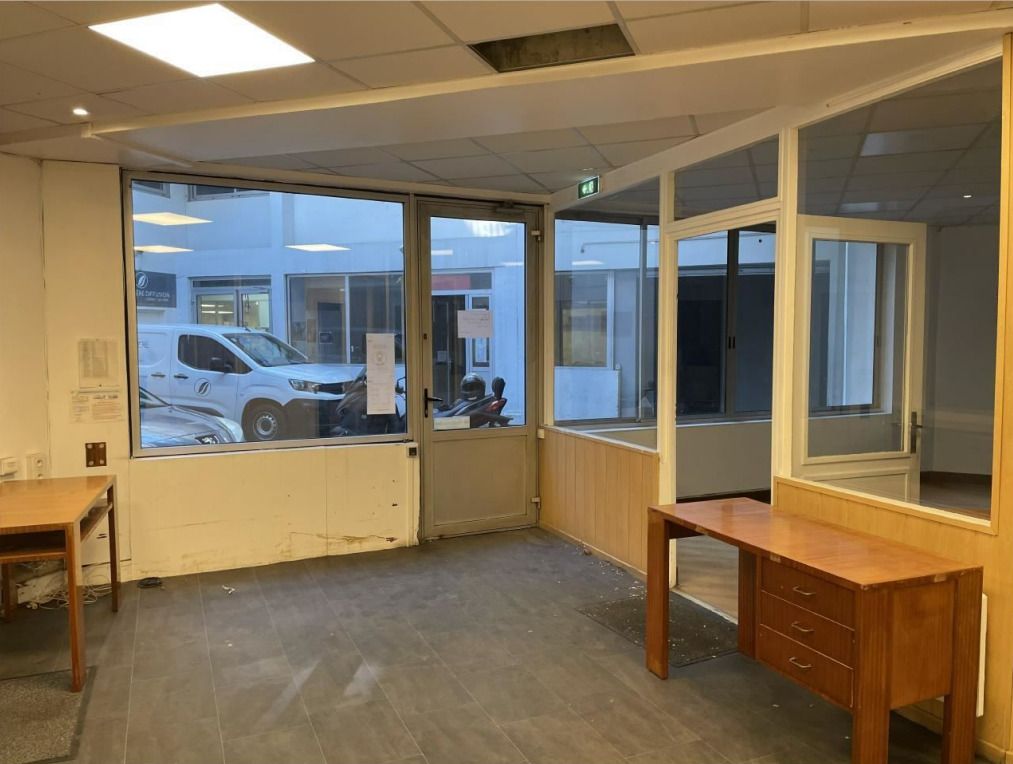Vente entrepôts 390 m² non divisibles
