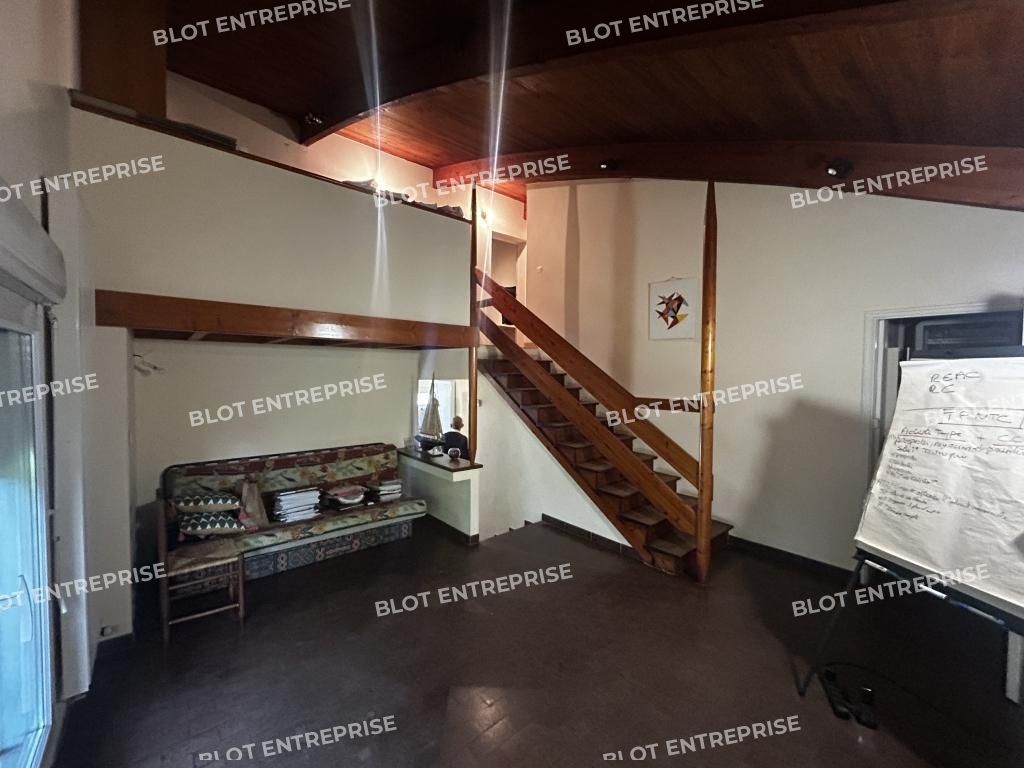 Vente bureaux 110 m² non divisibles