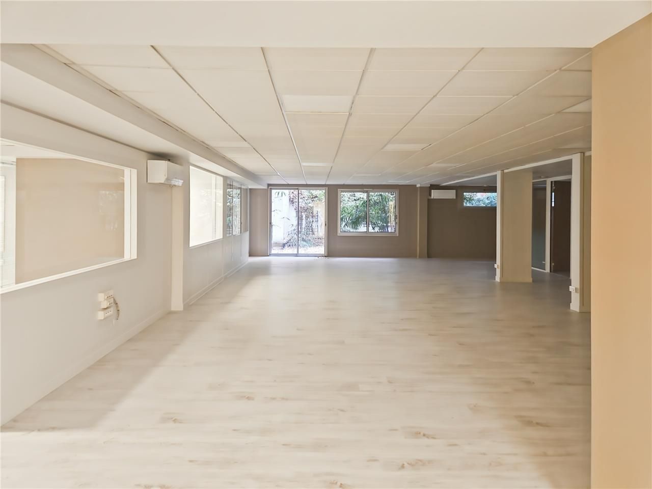 Location bureaux 421 m² non divisibles