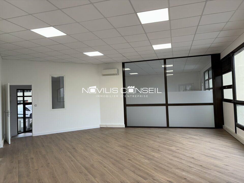 Location bureaux 200 m² non divisibles